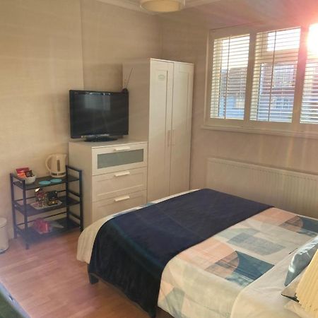 Streatham Common Bed & Breakfast Лондон Екстер'єр фото