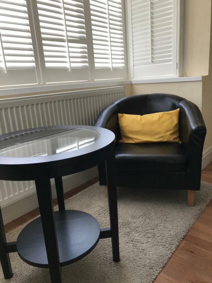 Streatham Common Bed & Breakfast Лондон Екстер'єр фото